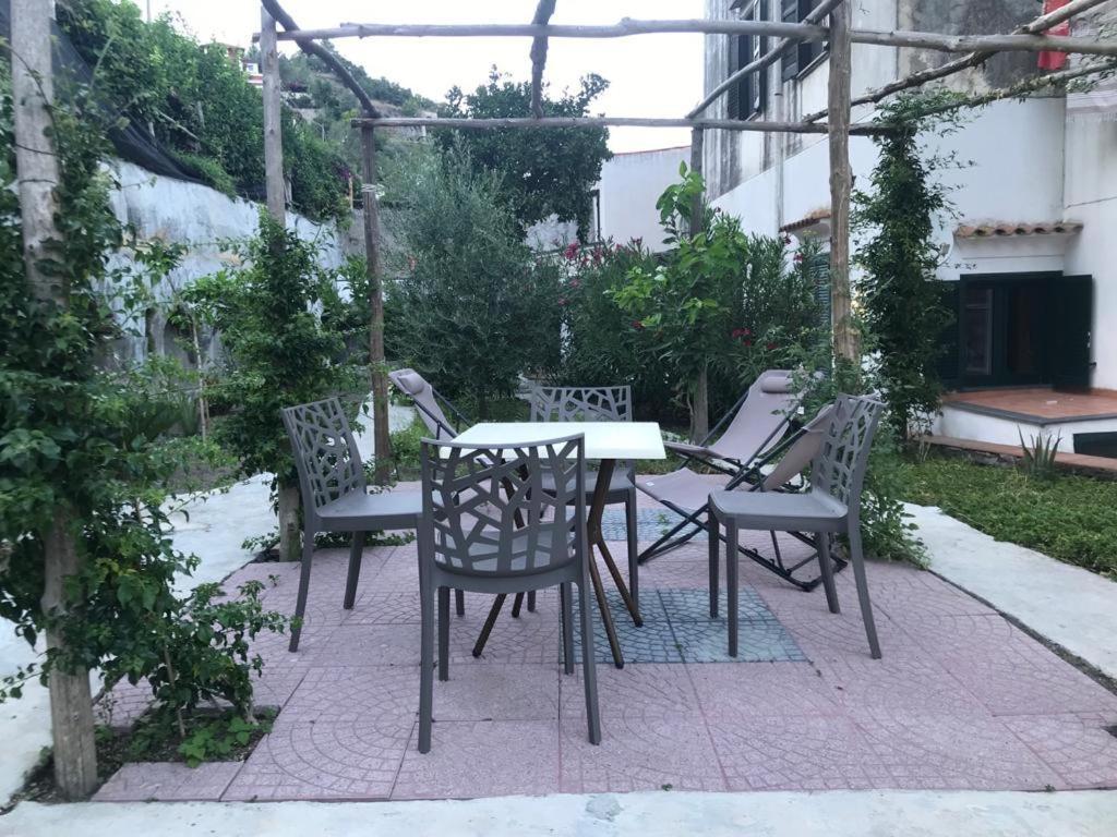 Casa Annali - House And Garden By The Amalfi Coast Βίλα Maiori Εξωτερικό φωτογραφία